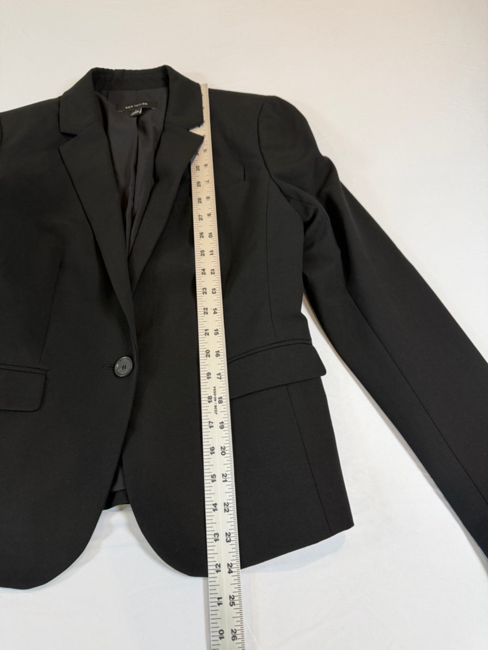 Ann Taylor Black Tailored Single-Button Blazer Size 0 - Picture 6 of 9